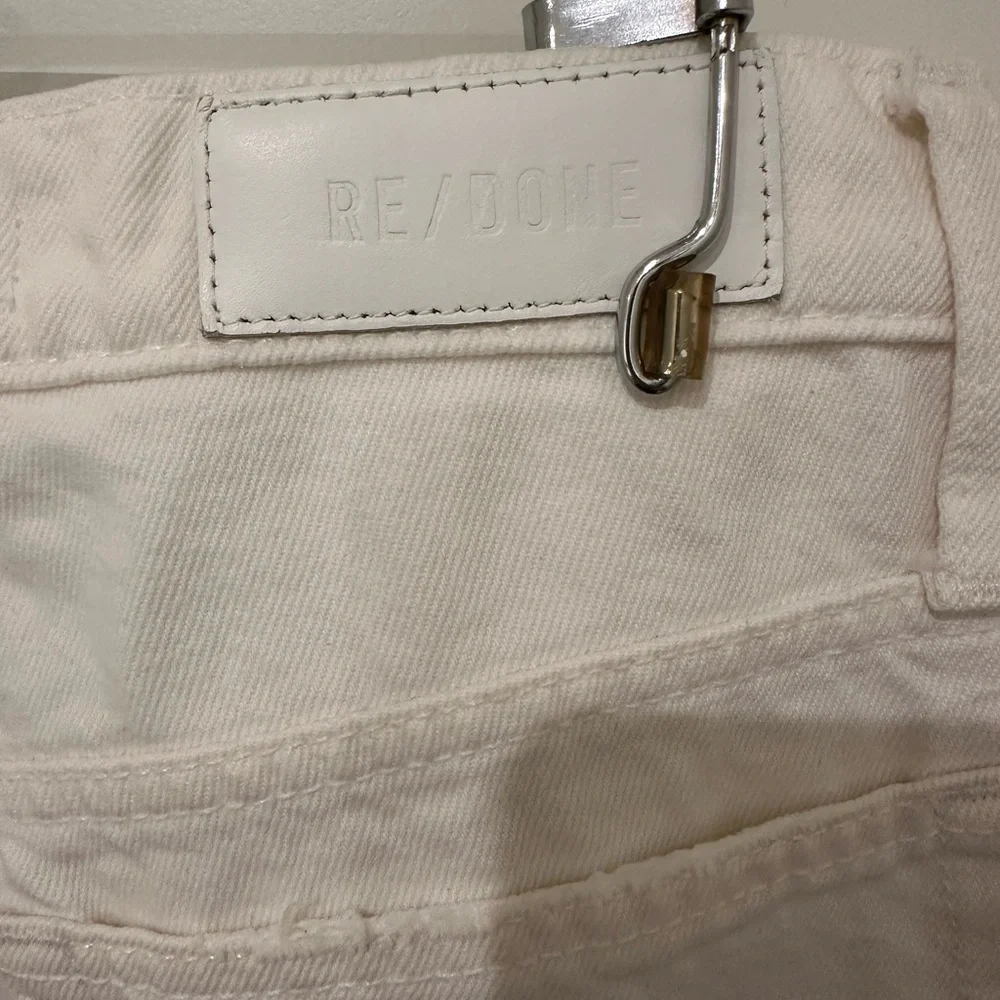 Re/done Women's 70s Distressed Straight-Leg Jeans size 26 - Picture 5 of 8